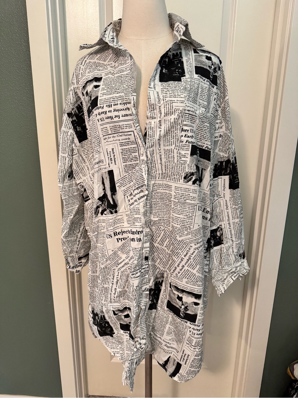 Newspaper-Print Long Sleeve Shirt Dress - Black & White